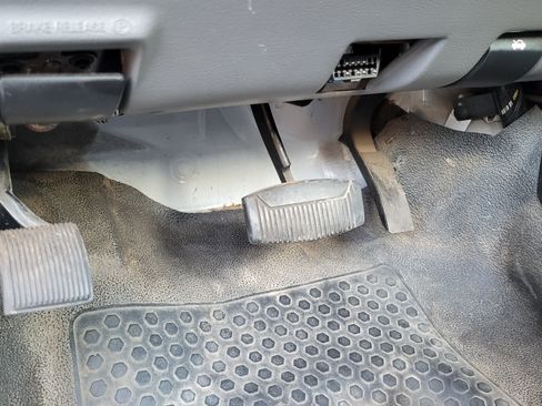 Used 2010 Ford Ranger XL image 17