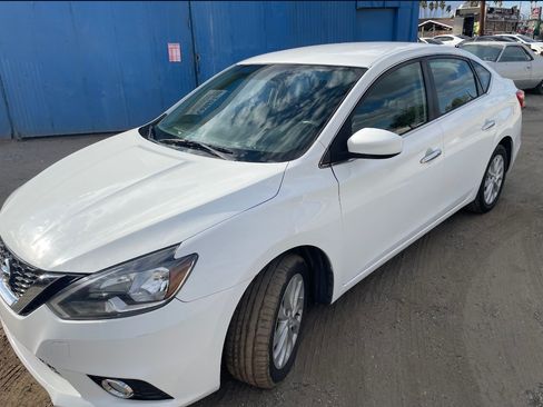 Used 2017 Nissan Sentra SV image 4