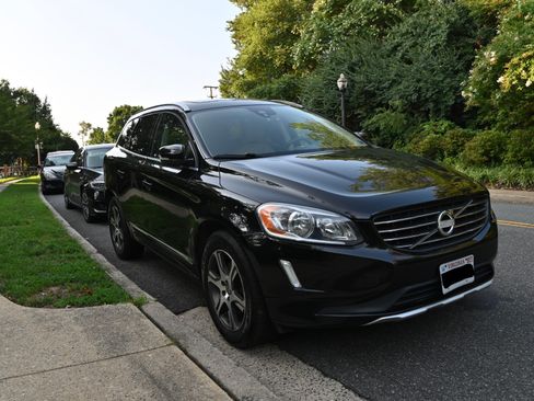 Used 2014 Volvo XC60 T6 AWD/4WD image 2