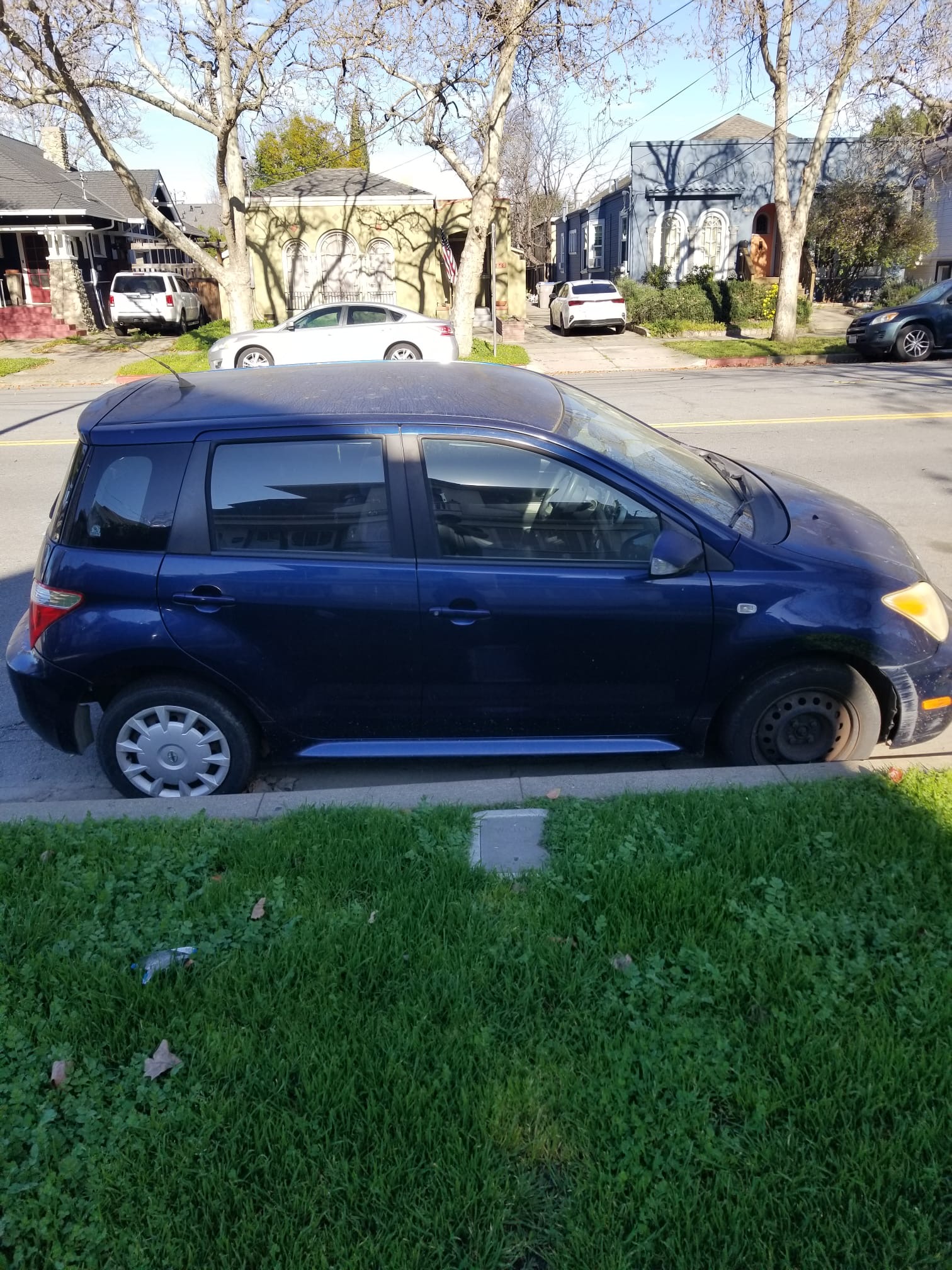 Used 2006 Scion xA FWD image 1