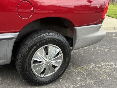 Used 1999 Dodge Grand Caravan LE image 4