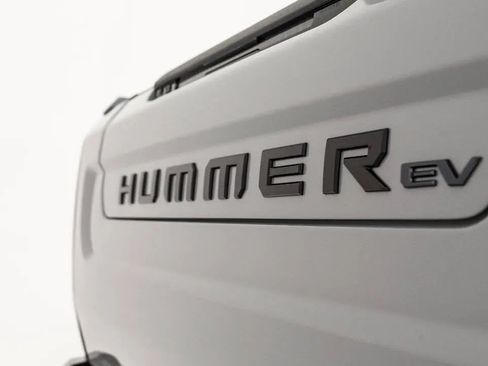 Used 2024 GMC Hummer EV 2X AWD/4WD image 19