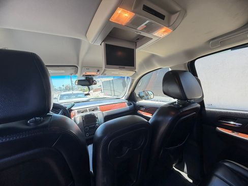 Used 2007 GMC Sierra 1500 SLT w/ Entertainment Package RWD image 8