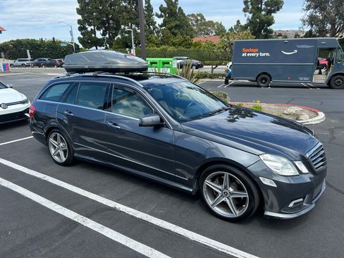 Used 2011 Mercedes-Benz E 350 4MATIC Wagon image 7