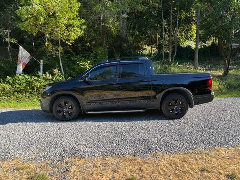 Used 2017 Honda Ridgeline Black Edition image 17