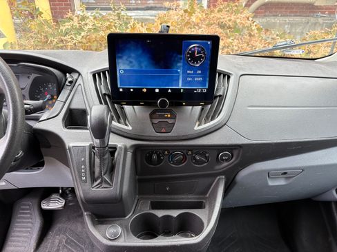 Used 2018 Ford Transit 250 130 Medium Roof image 4