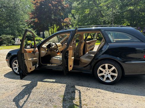Used 2007 Mercedes-Benz E 350 4MATIC Wagon image 9