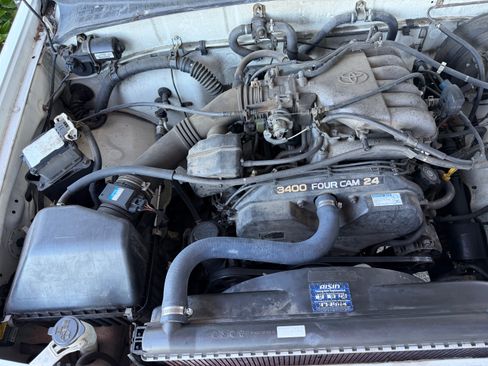 Used 1998 Toyota T100 SR5 AWD/4WD image 10