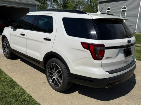 Used 2019 Ford Explorer Sport w/ Equipment Group 401A image 8