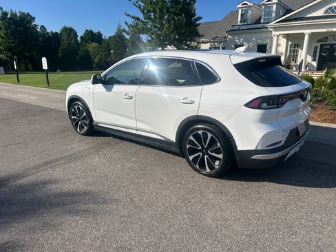 Used 2023 VinFast VF 8 Plus AWD/4WD image 4