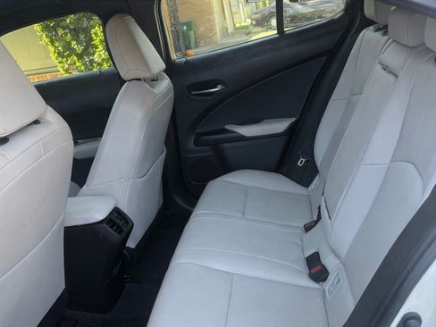 Used 2019 Lexus UX 200 F Sport image 20