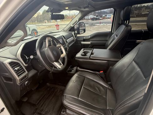Used 2020 Ford F350 Lariat w/ Tremor Off-Road Package image 9