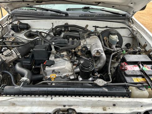 Used 2003 Toyota Tacoma PreRunner image 12