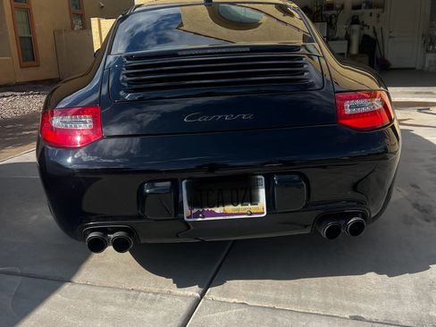 Used 2011 Porsche 911 Coupe image 6