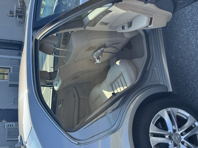 Used 2010 Mercedes-Benz E 550 Sedan image 13
