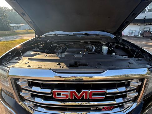 Used 2016 GMC Sierra 1500 SLT w/ Suspension Package, Off-Road AWD/4WD image 23