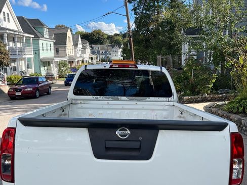 Used 2017 Nissan Frontier S image 1