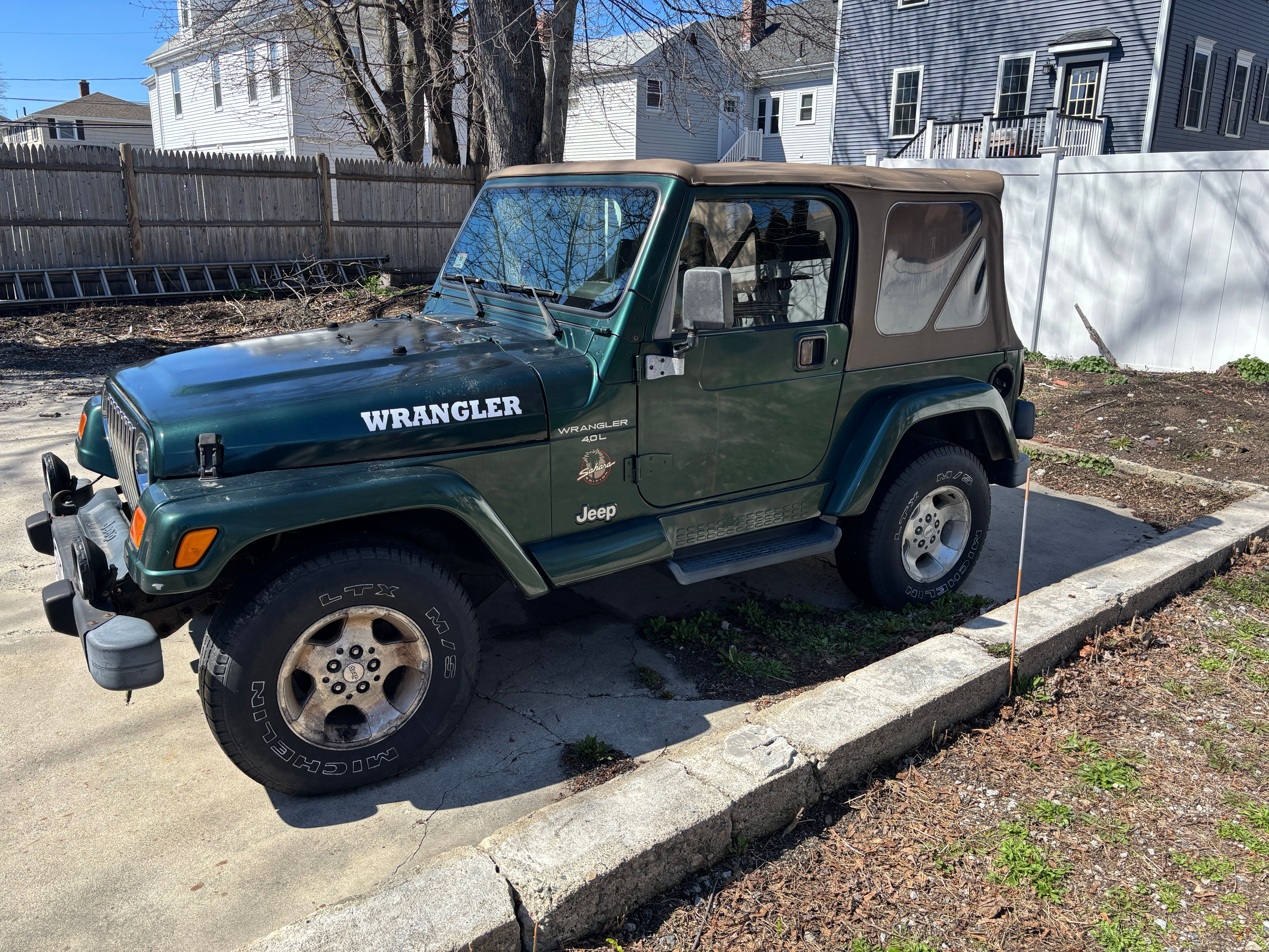 Used 2001 Jeep Wrangler Sahara AWD/4WD image 2