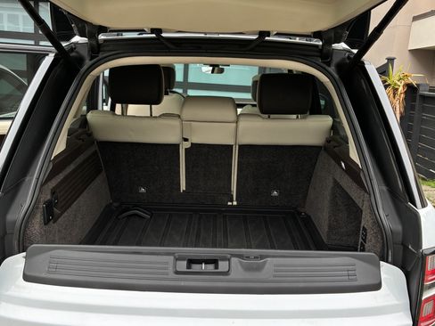 Used 2020 Land Rover Range Rover Long Wheelbase HSE image 16