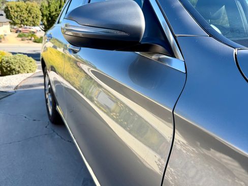 Used 2015 Mercedes-Benz C 300 4MATIC Sedan image 9
