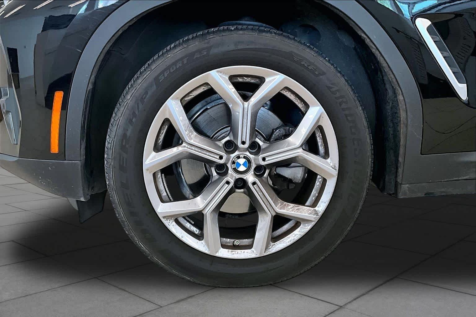 Used 2024 BMW X3 xDrive30i w/ Premium Package AWD/4WD image 6