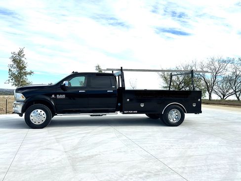 Used 2014 RAM 5500 Laramie image 21