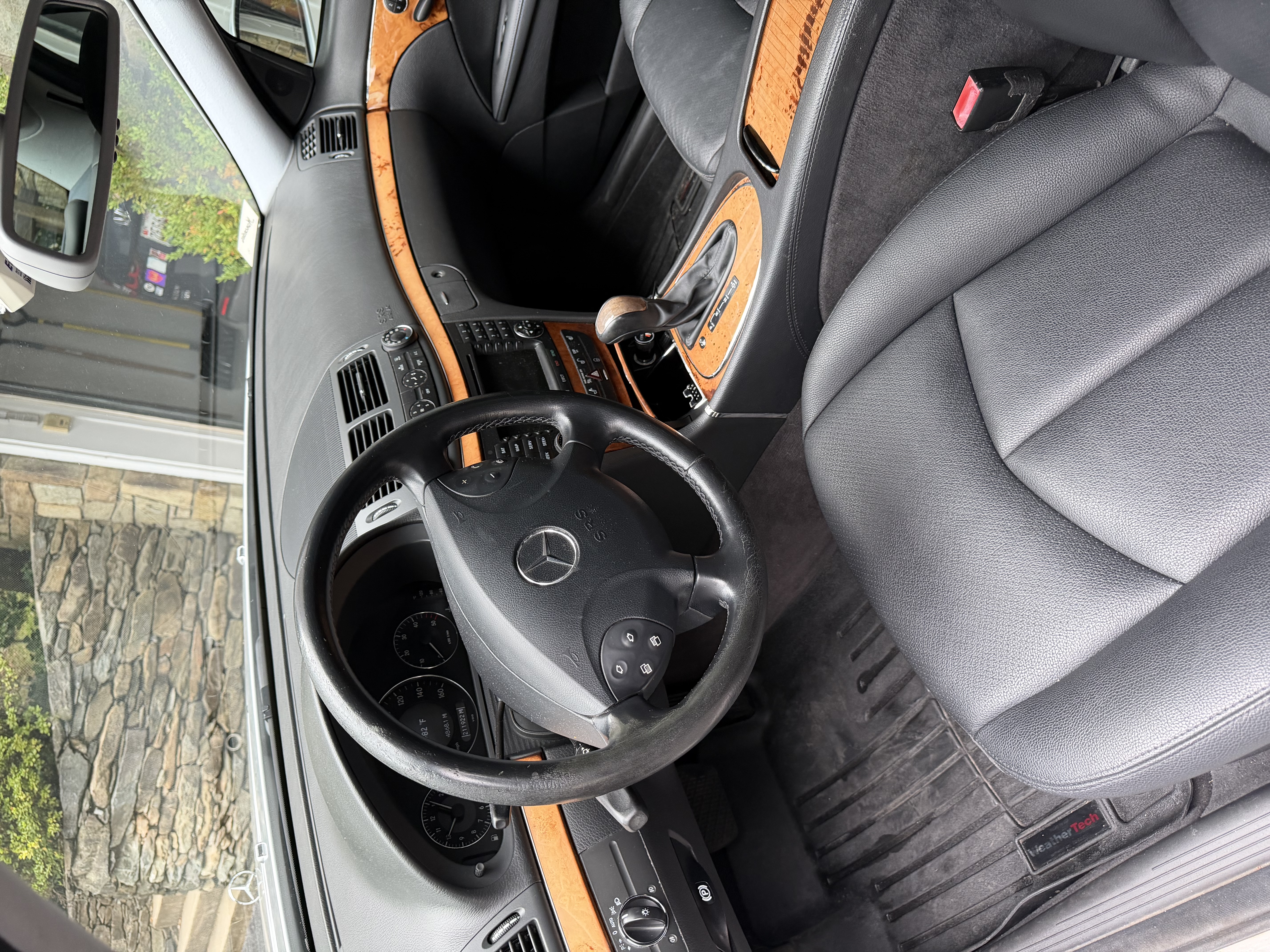 Used 2006 Mercedes-Benz E 320 CDI Sedan image 8