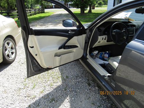 Used 2012 Lexus IS 250 w/ Preferred Accessory Package image 10