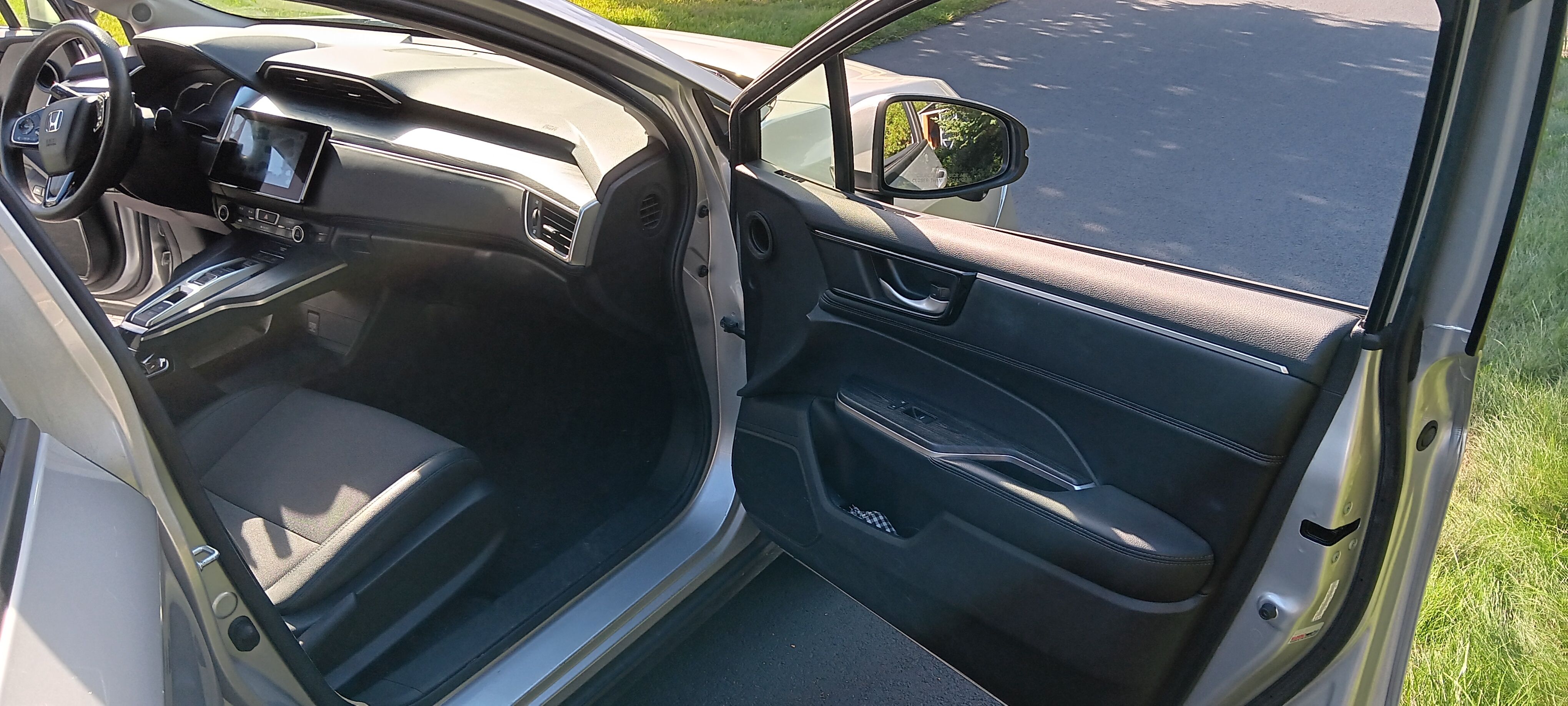 Used 2018 Honda Clarity Plug-In Hybrid image 8