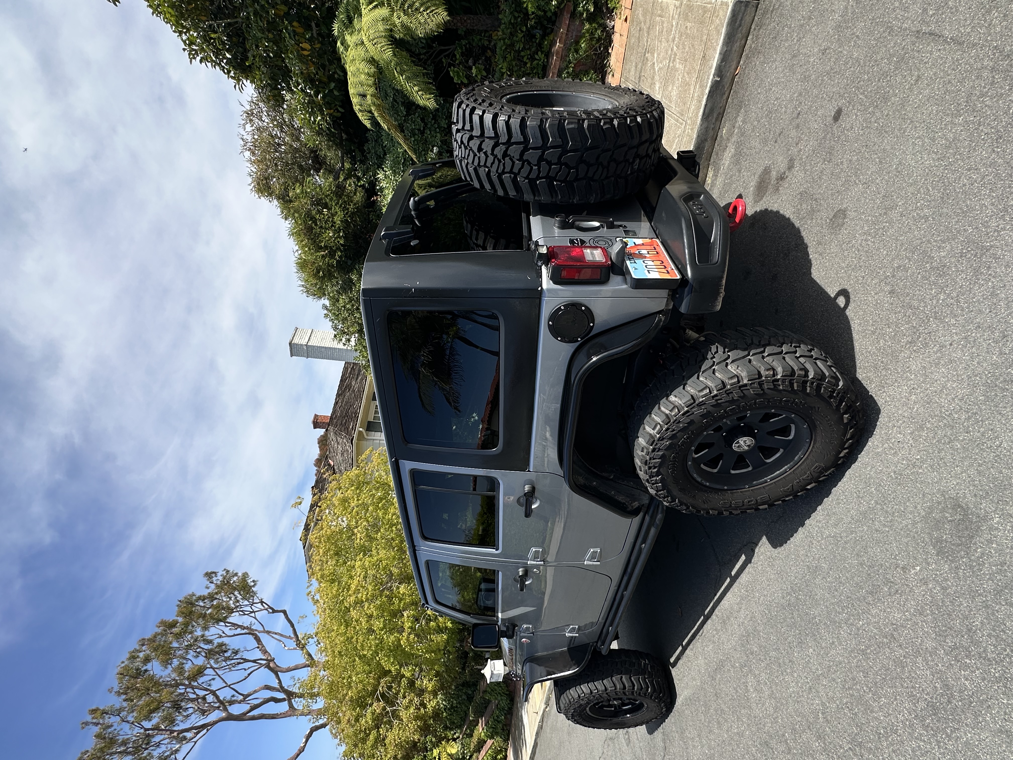 Used 2015 Jeep Wrangler Unlimited Rubicon AWD/4WD image 4