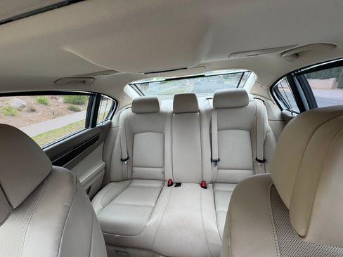 Used 2011 BMW 740Li RWD image 9