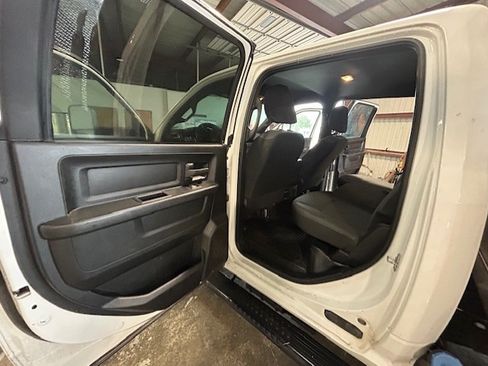 Used 2022 RAM 5500 Tradesman w/ Chrome Appearance Group image 12