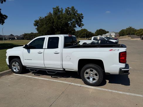 Used 2016 Chevrolet Silverado 1500 LT w/ LT Plus Package image 2