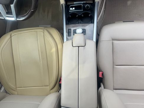 Used 2015 Mercedes-Benz E 350 4MATIC Sedan image 19