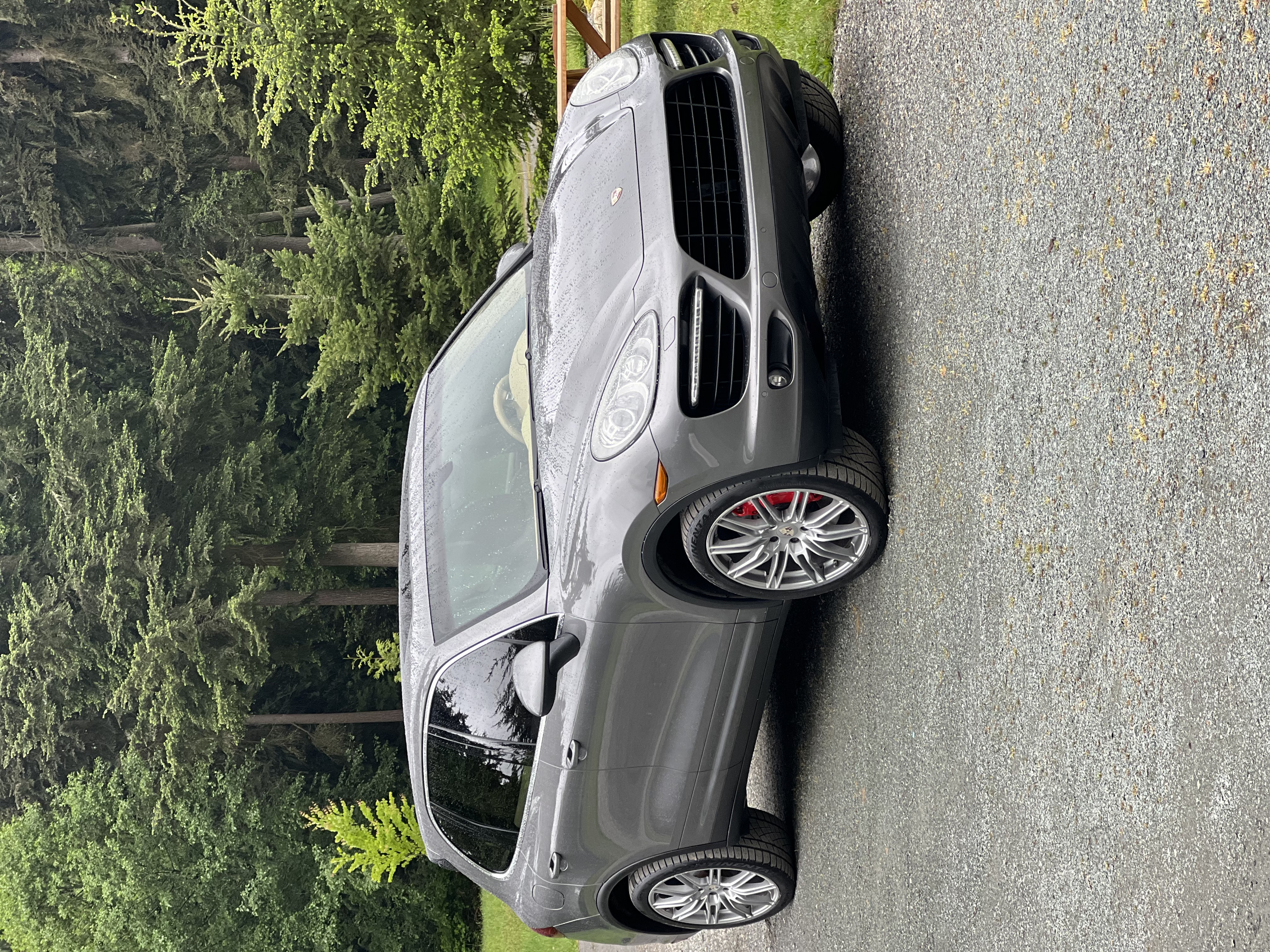 Used 2011 Porsche Cayenne Turbo AWD/4WD image 1