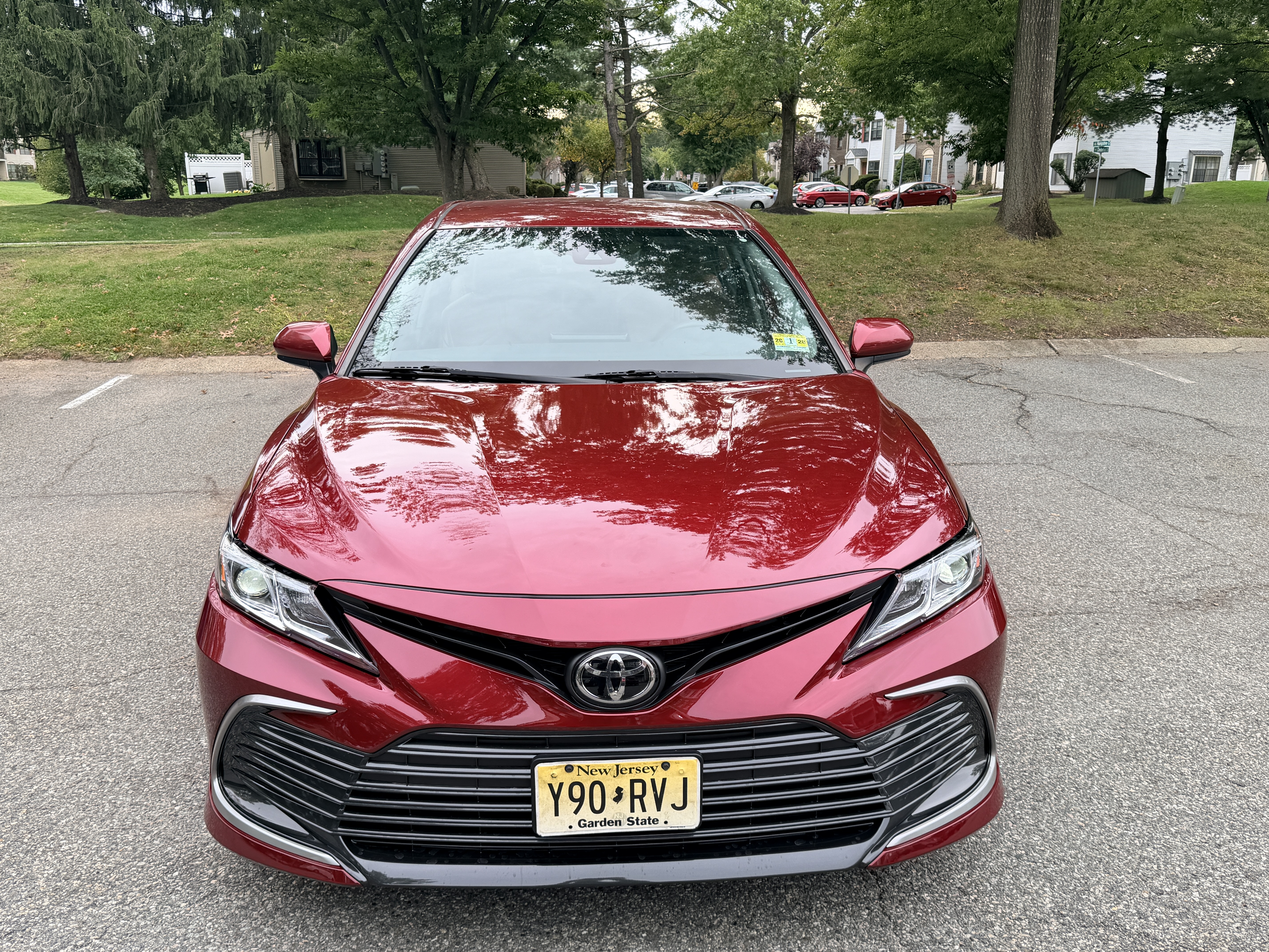 Used 2021 Toyota Camry LE FWD image 4