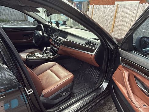 Used 2013 BMW 528i xDrive Sedan AWD/4WD image 12