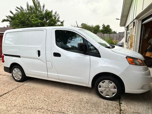 Used 2021 Nissan NV200 S w/ Back Door Glass Package FWD image 1