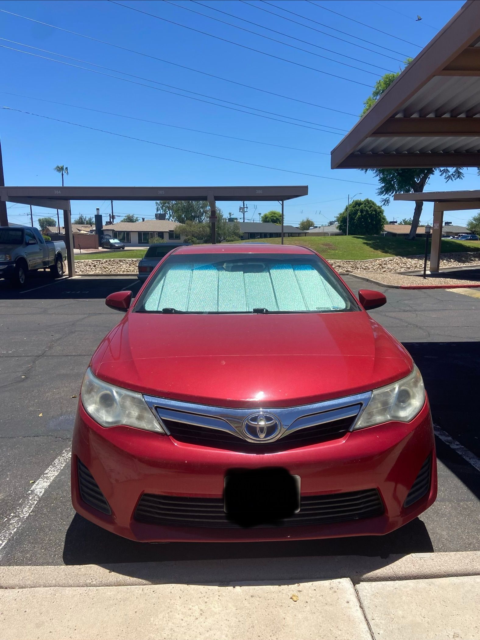 Used 2014 Toyota Camry LE FWD image 2