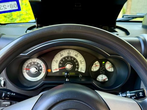 Used 2010 Toyota FJ Cruiser 4WD w/ Convenience Pkg image 23