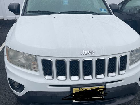 Used 2011 Jeep Compass Latitude w/ Sun/Sound Group image 1