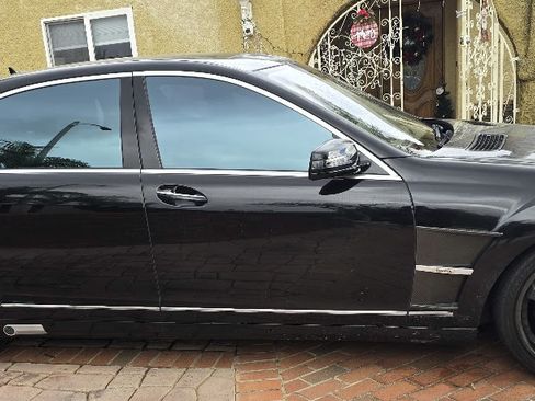 Used 2010 Mercedes-Benz S 550 image 12