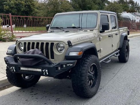 Used 2020 Jeep Gladiator Sport w/ Quick Order Package 24S AWD/4WD image 1
