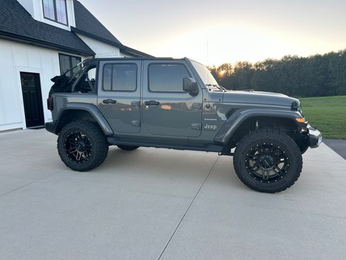 Used 2023 Jeep Wrangler Unlimited Sahara w/ Dual Top Group image 2