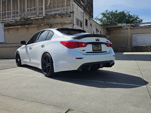 Used 2016 INFINITI Q50 Sport image 2