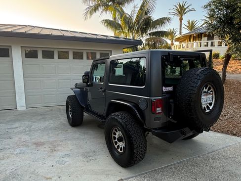 Used 2016 Jeep Wrangler Sport w/ Quick Order Package 24S AWD/4WD image 4