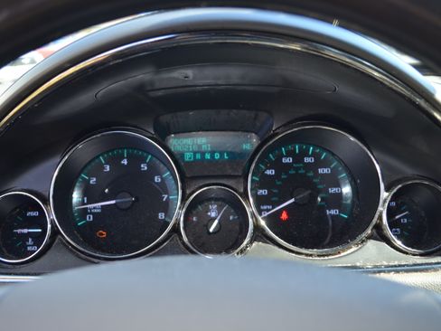 Used 2015 Buick Enclave Leather image 13