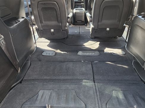 Used 2019 Chrysler Pacifica Touring-L Plus w/ Advanced Safetytec Group image 21