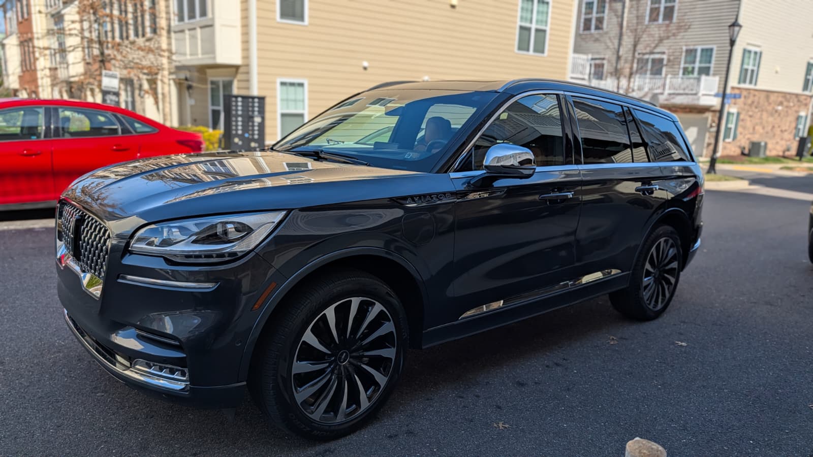 Used 2020 Lincoln Aviator Black Label Grand Touring w/ Class IV Trailer Tow Package AWD/4WD image 23