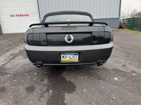 Used 2009 Ford Mustang GT Premium image 8